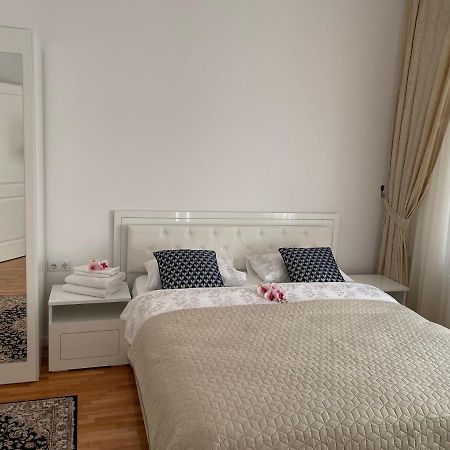 Orhideea Apartment オラデア エクステリア 写真