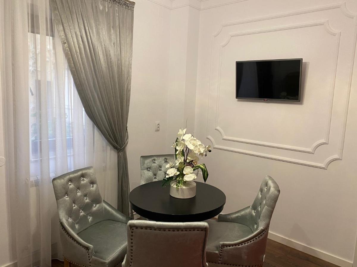 Orhideea Apartment オラデア エクステリア 写真