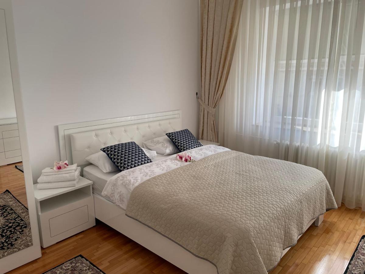 Orhideea Apartment オラデア エクステリア 写真